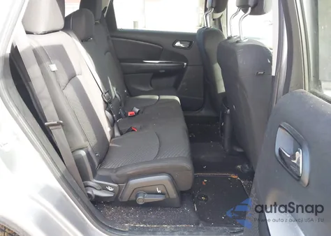 2016 Dodge Journey Crossroad z USA, uszkodzony, nr VIN 3C4PDDGG2GT113071